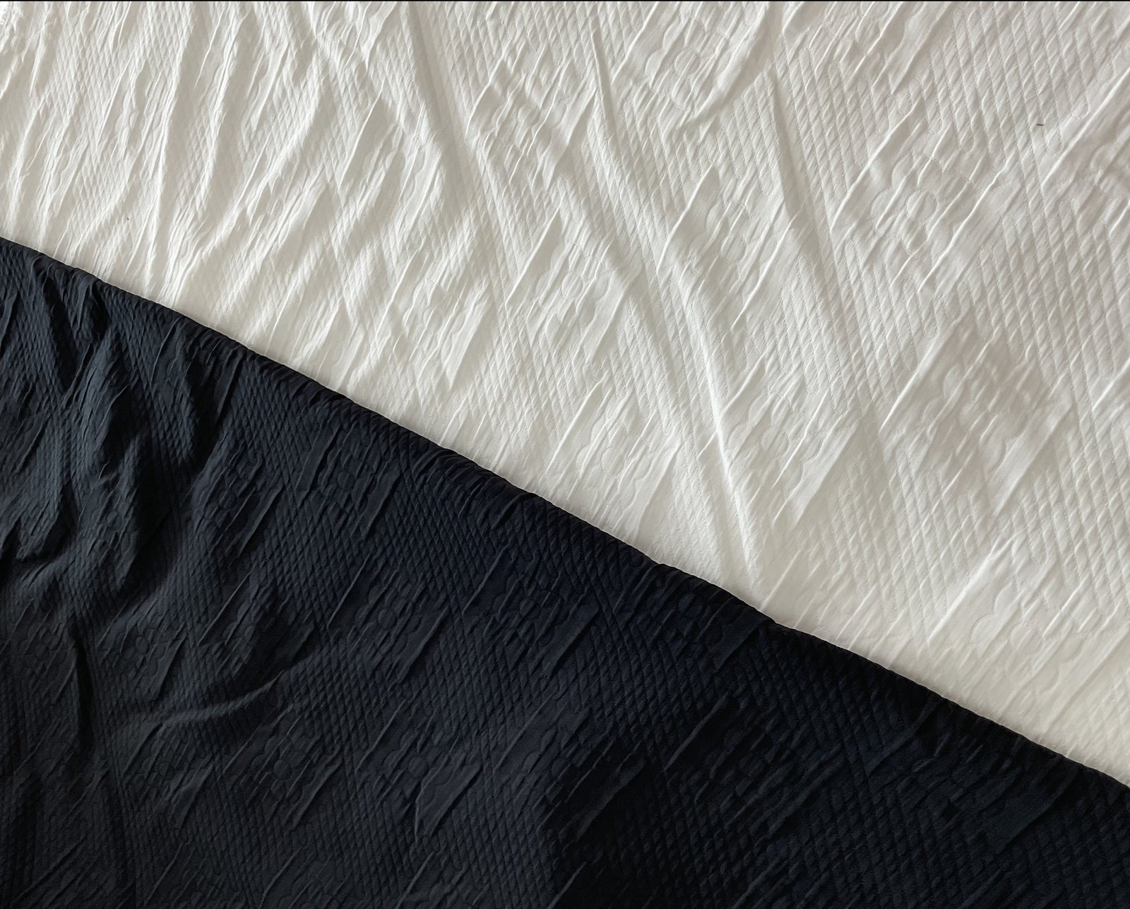 花柄　ポリエステルジャガード　ブラック　C-5　ｃ-6