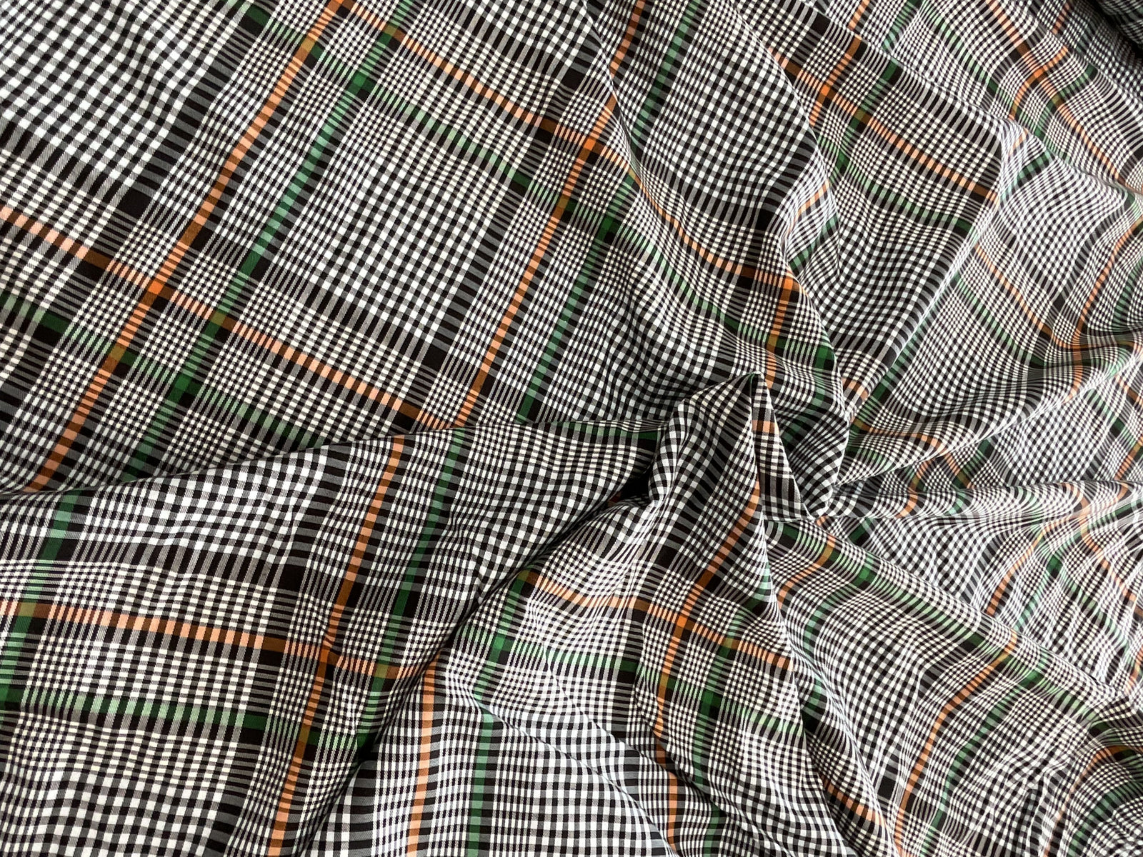 さらりとした肌触り♪プリントチェック　ブラック　C-17