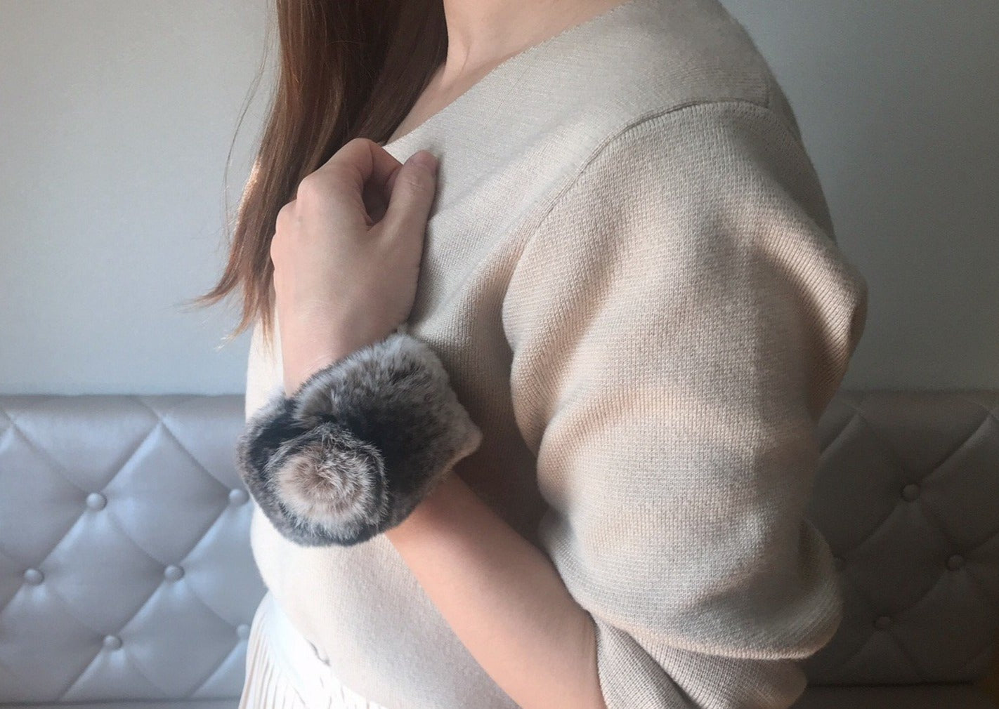 ラビットファーバングル【ベージュ】 - ITO Textile